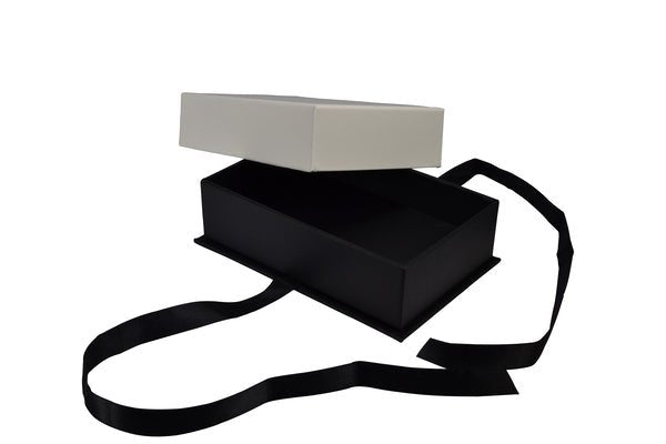 Rigid Cardboard Pendant Jewellery Box - Black & White with Bow - PackQueen